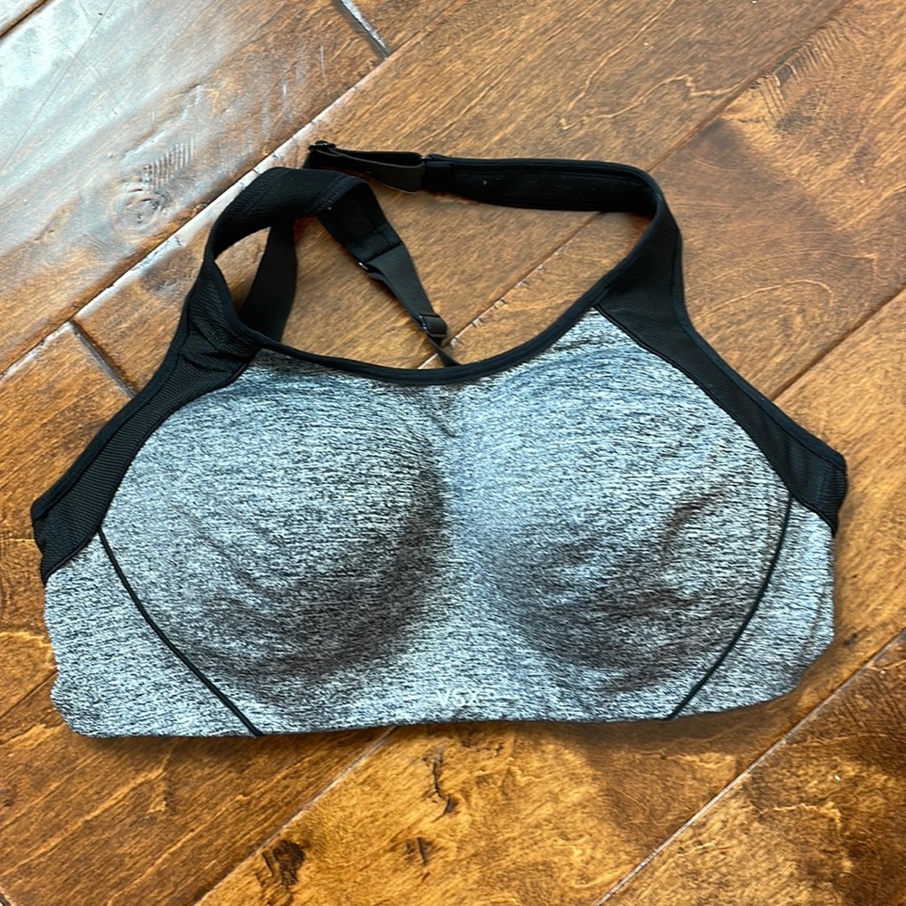 Victoria’s Secret Sport Sports Bra 32DDD